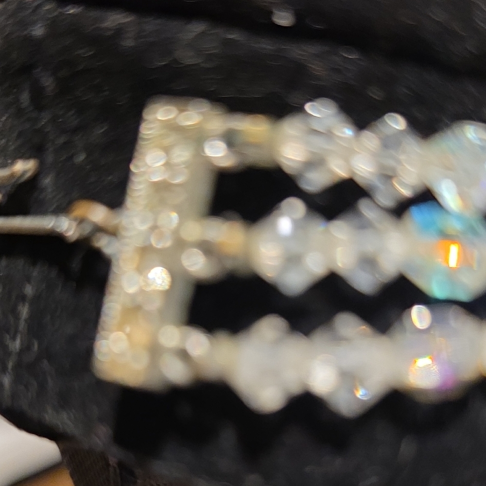 Source Unknown Iridescent Crystal Three-Strand Ne… - image 6